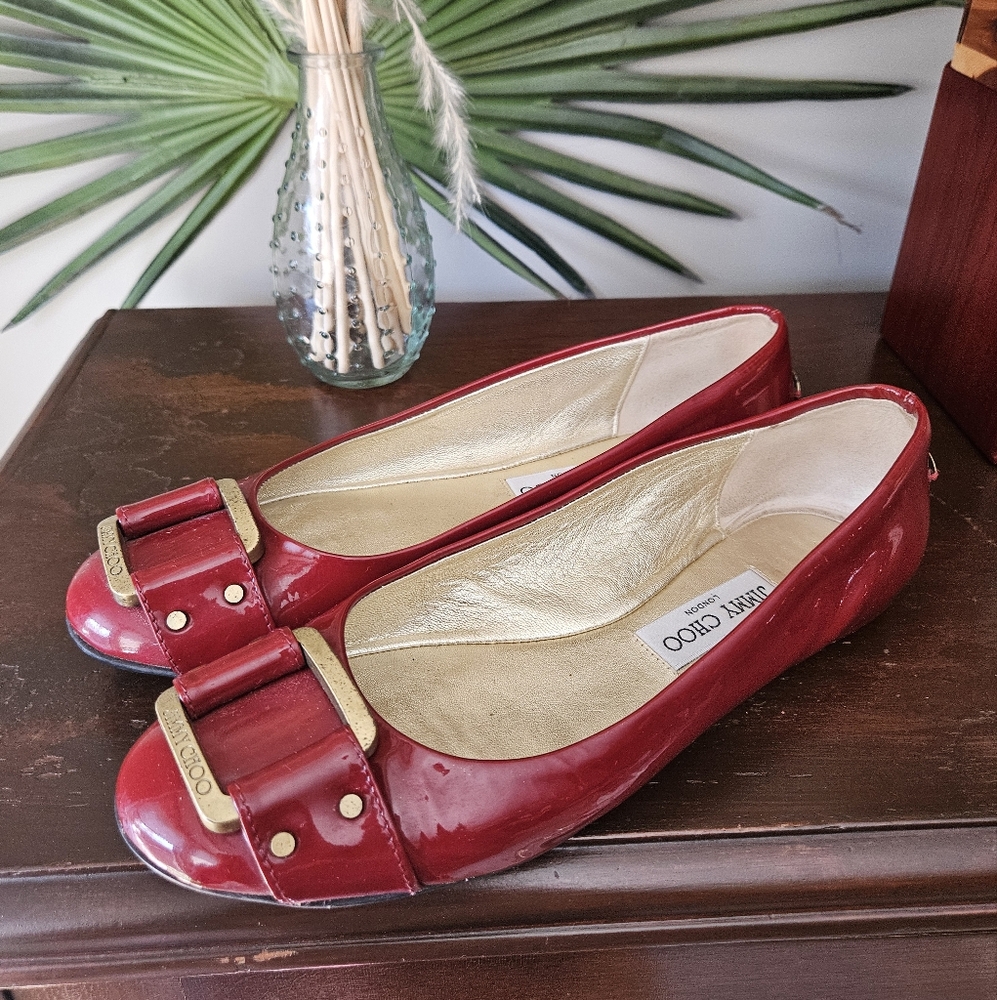 Jimmy Choo Glossy Patent Leather Red Flats with Gold Accents - Size 38.5 - Picture 2 of 15